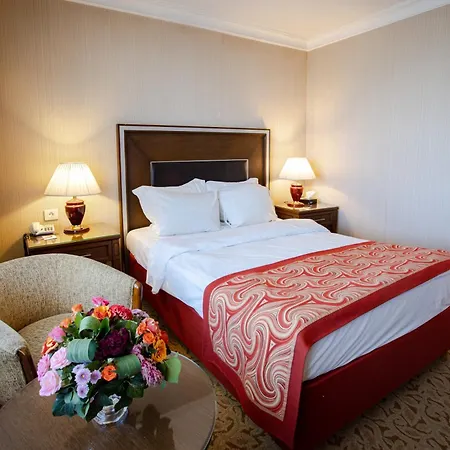 فندق باي خانلي بارك 4*