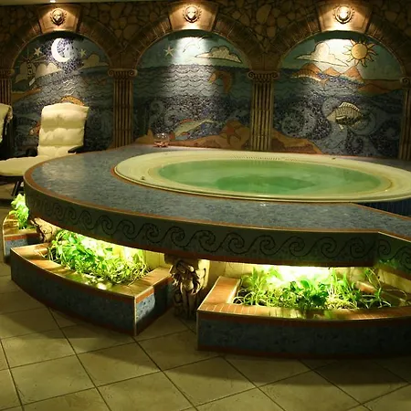 فندق فندق باي خانلي بارك 4*