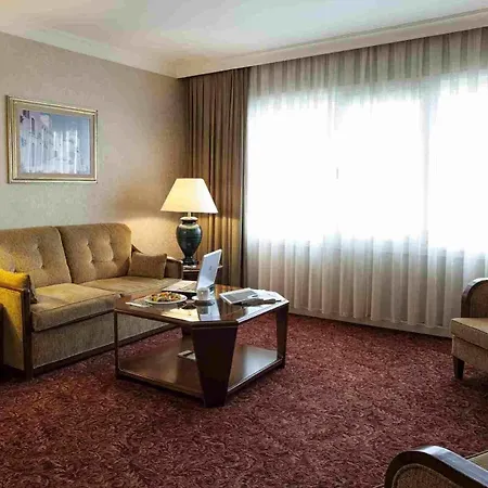 فندق فندق باي خانلي بارك 4*